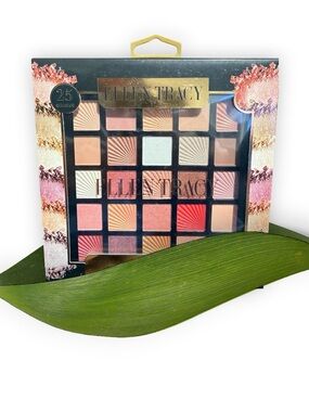 Ellen Tracy 25-Color Eyeshadow Palette — Pink, Peach & Neutral Tones
